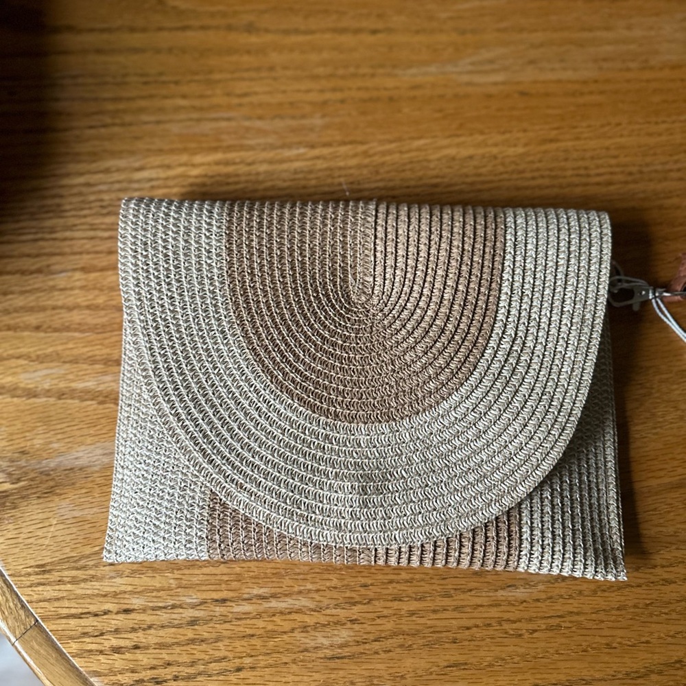 Elegant Tan and Brown Woven Clutch